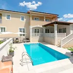 Coridigo - Unique High Position, Panorama Nature View, Cozy Dining Terrace, Fenced Вилла Kringa