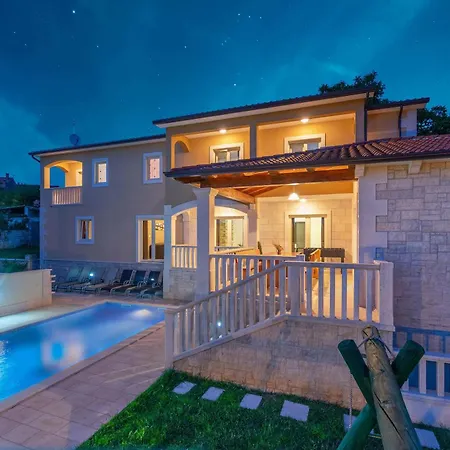 ヴィラ Coridigo - Unique High Position, Panorama Nature View, Cozy Dining Terrace, Fenced Kringa