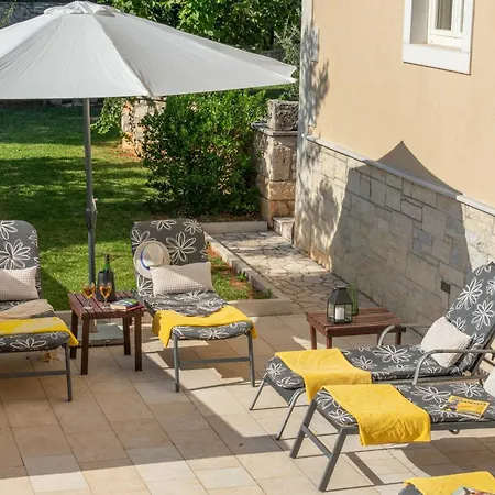 Villa Coridigo - Unique High Position, Panorama Nature View, Cozy Dining Terrace, Fenced