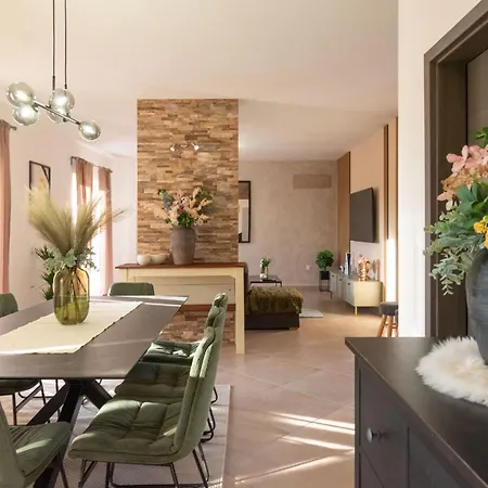 Villa Coridigo - Unique High Position, Panorama Nature View, Cozy Dining Terrace, Fenced