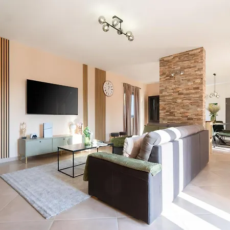 Coridigo - Unique High Position, Panorama Nature View, Cozy Dining Terrace, Fenced Willa *