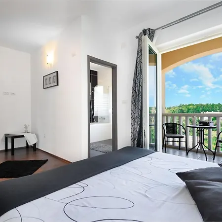 Willa Coridigo - Unique High Position, Panorama Nature View, Cozy Dining Terrace, Fenced Kringa