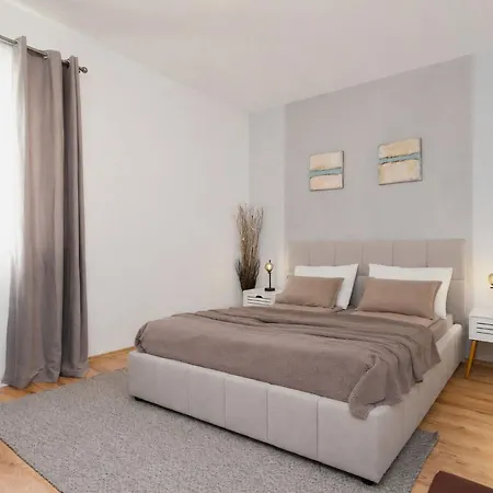 Coridigo - Unique High Position, Panorama Nature View, Cozy Dining Terrace, Fenced Willa