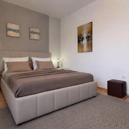 Willa Coridigo - Unique High Position, Panorama Nature View, Cozy Dining Terrace, Fenced *